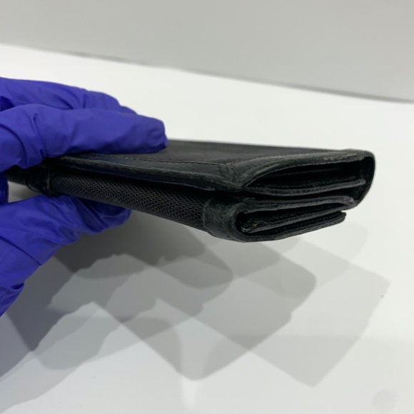 Gucci Black G Metallic Logo Long Wallet Sku#85429 (Gently used, snap loose) - Picture 4 of 15